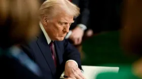 Ipsos: рейтинг одобрения Трампа в качестве президента США упал до 41%