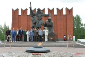 «Кормил солдат пельменями». За что сибиряки любят генерала Белобородова
