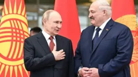 Путин: на Россию в Белоруссии приходится около 60% внешнеторгового оборота