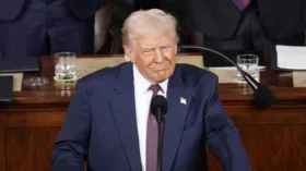 Público: Трамп должен пересмотреть свою политику в отношении России