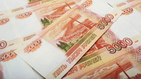 Read more about the article Росстат: россияне с зарплатой от 1 млн рублей работают в Москве, Петербурге и Подмосковье