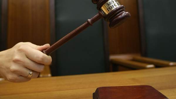 Read more about the article Суд приговорил к 12 годам лишения свободы трех генералов МВД из Петербурга