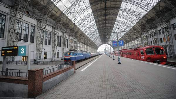 Read more about the article Из-за позднего прибытия поезд станции Валуйки и два поезда из Москвы отправятся позже