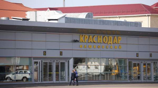Read more about the article Аэропорт Краснодара за 9 дней обслужил 10 тысяч пассажиров после возобновления полетов