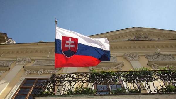 Read more about the article Блана: Словакия попросила ЕК исключить ее из плана по отказу от российских энергоносителей