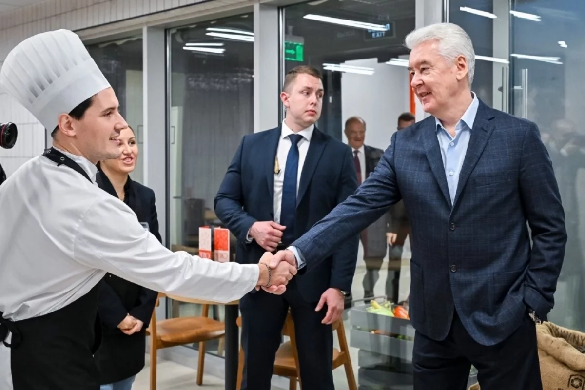 Read more about the article Новая профессия за 3 месяца. В Москве создан уникальный центр с цехами
