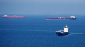 Bloomberg: объем морских перевозок нефти достиг рекорда