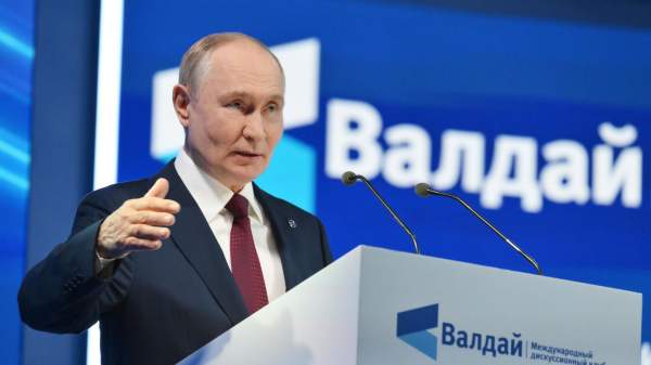 Read more about the article BZ: выступление Путина на “Валдае” показало резкое обострение отношений с Западом