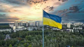 Дмитрук: последствия противостояния России с Западом уничтожат Украину