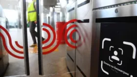 Оплатить проезд при помощи биометрии можно будет в Петербурге с начала 2026 года