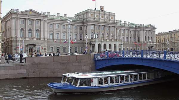 Read more about the article Замглавы Минтранса Пошивай: в России резко выросли речные круизные перевозки