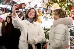 В шаговой доступности. В Москве открылся фестиваль «Путешествие в Рождество»