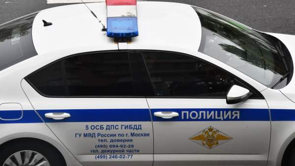 Read more about the article В Москве задержали подозреваемого в серии краж телефонов у спящих пассажиров электричек