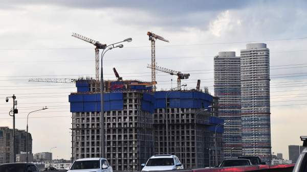 Read more about the article “Дом.РФ”: продажи новостроек в России в 2025 году выросли на 6-11%