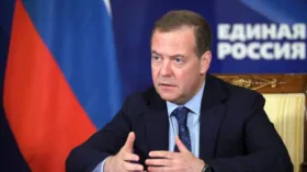 Newsweek: заявления Медведева свидетельствуют о том, что РФ ожидает ответа от США по ДСНВ