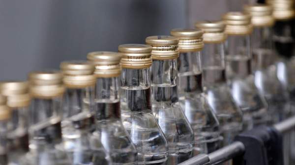 Read more about the article Самую низкую долю водки в общих продажах алкоголя зафиксировали в Москве и Петерьурге