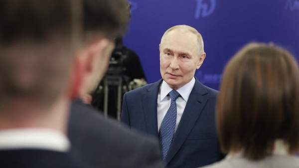 Read more about the article Дмитрук: окончание конфликта на Украине стало возможным из-за диалога Путина и Трампа
