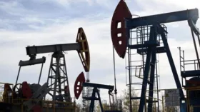Песков заявил о росте спроса на российские энергоносители из-за вокруг Ирана
