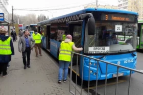Отвезут бесплатно. Полный гид по автобусным рейсам в Вербное воскресенье