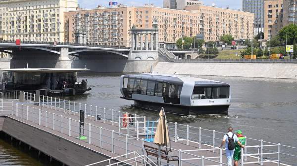 Read more about the article Ликсутов: в Москве растет популярность речного электротранспорта
