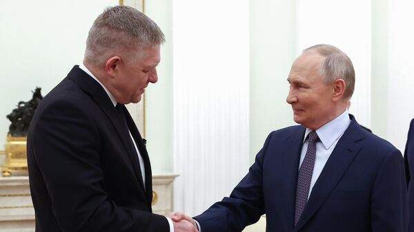 Read more about the article Ушаков: Путин и Фицо обсудят перспективы возобновления работы межправкомиссии