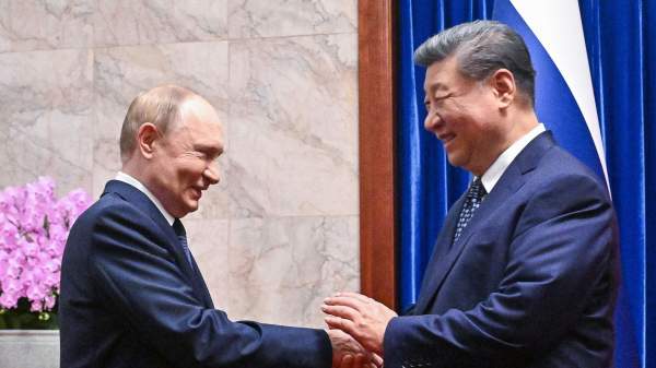 Read more about the article Guardian: Запад обеспокоен укреплением отношений между РФ и КНР