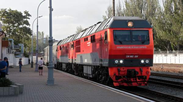 Read more about the article АТОР: около 91-98% билетов на поезда из Москвы в Крым на июнь и июль раскуплены