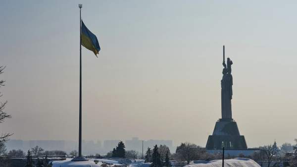 Read more about the article Фази: европейские СМИ оправдывают угрозы Киева против России