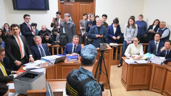 Read more about the article Российские приставы принудительно взыскивают с Euroclear Bank свыше 25,4 миллиарда рублей