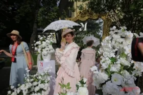 Фото в платье купчихи и чаепитие. Что делать на фестивале «Усадьбы Москвы»