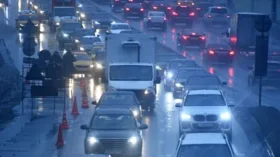 Дептранс: в Москве из-за непогоды возможны корректировки транспорта