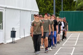 Смена командиров. В пригородах Москвы открылись летние патриотические лагеря
