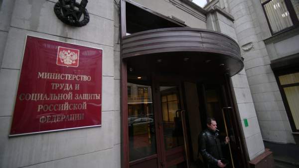 Read more about the article Баталина: перечень закрытых для женщин профессий сократился в России более чем в 4 раза