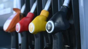 КГХ Москвы: поставка нефтепродуктов в столицу и работа АЗС происходят в штатном режиме