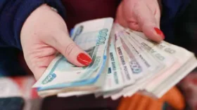 Росстат: средняя зарплата в Москве по итогам марта выросла на 30 640 рублей