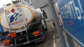 Водители бензовозов могут въезжать в Москву и передвигаться без оформления пропуска